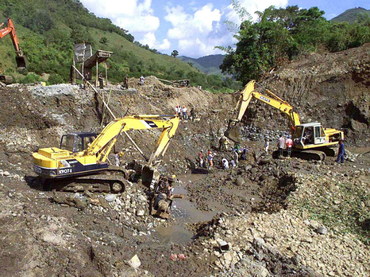 Culmina rescate de cuerpos en mina de Colombia