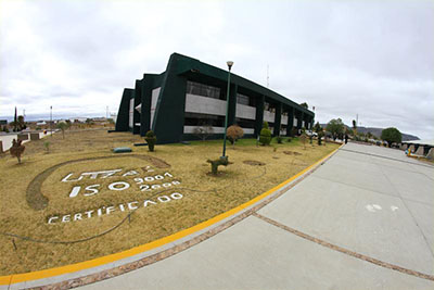 Utzac firma convenio con empresa minera de Chile