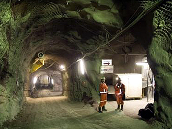 Aplazan proyectos mineros por baja en precio de metales